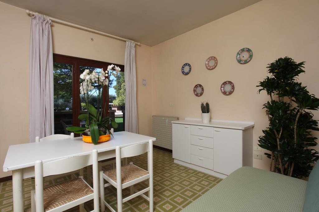 Appartamenti Casetto Bardolino Ruang foto