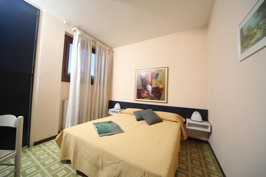 Appartamenti Casetto Bardolino Ruang foto