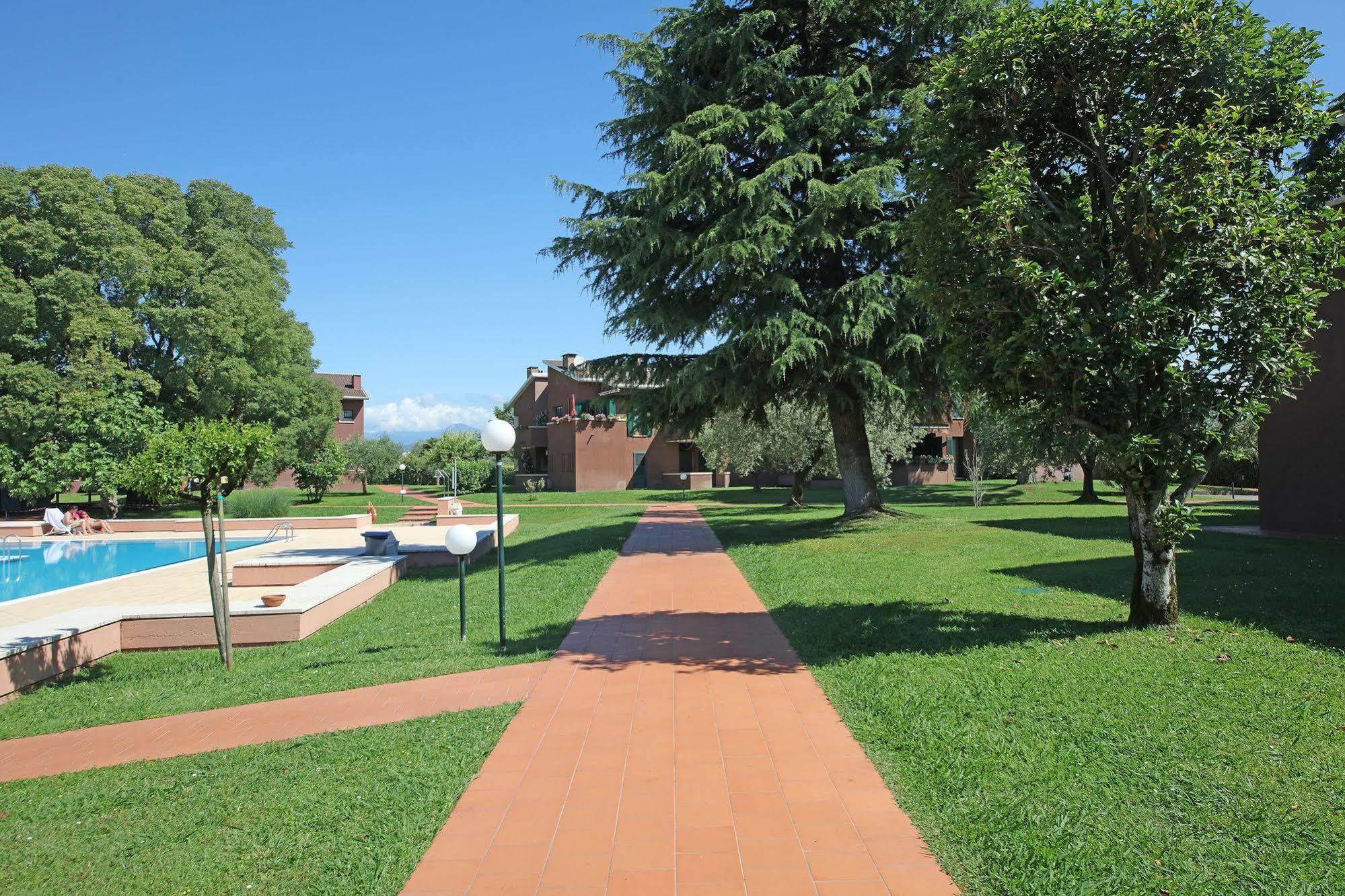 Appartamenti Casetto Bardolino Bagian luar foto